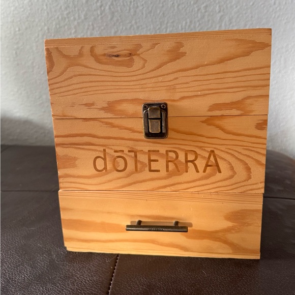 doTERRA Natural Wood two tier plus drawer Essential Oil Organizer - Picture 5 of 7